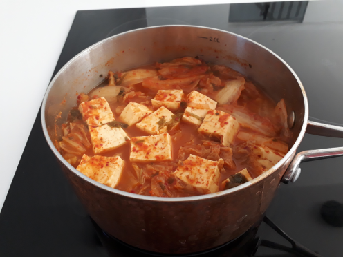 Added soft tofu and with cooked rice, very good for hangovers. It was my simple lunch today
